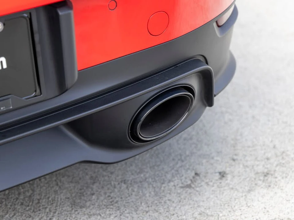 2025 Porsche 992 Carrera S - Image 24 of 31