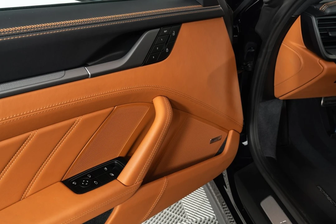 2025 Porsche 992 Carrera S - Image 10 of 21