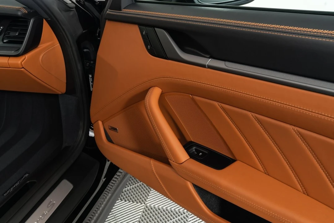 2025 Porsche 992 Carrera S - Image 15 of 21