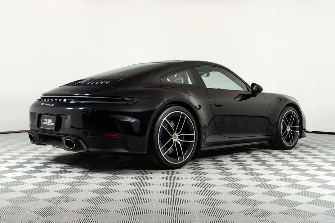 2025 Porsche 992 Carrera S - Image 7 of 31
