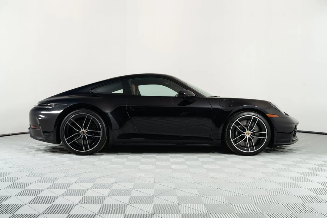 2025 Porsche 992 Carrera S - Image 8 of 31