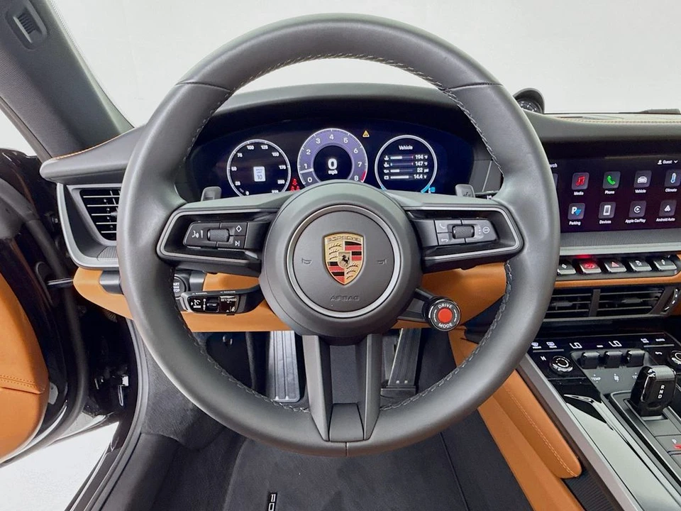 2025 Porsche 992 Carrera S - Image 17 of 31