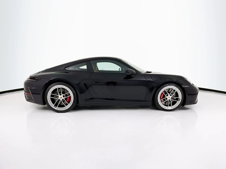 2025 Porsche 992 Carrera S - Image 8 of 31