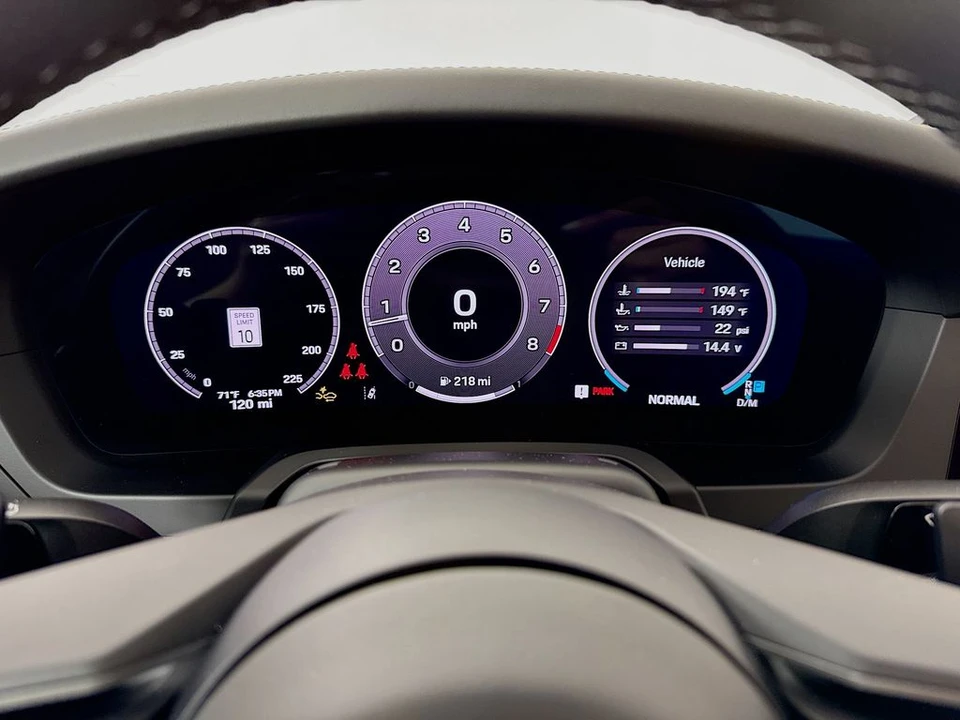 2025 Porsche 992 Carrera S - Image 18 of 31