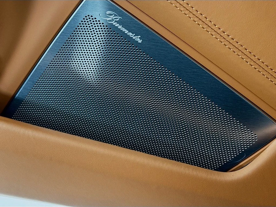 2025 Porsche 992 Carrera S - Image 13 of 31