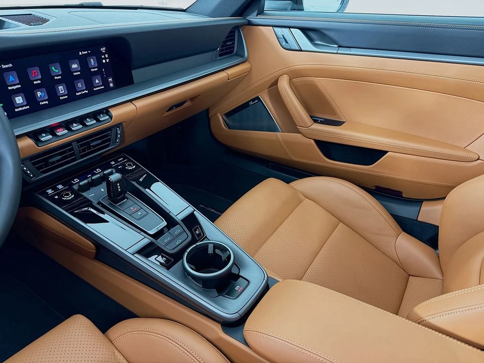 2025 Porsche 992 Carrera S - Image 28 of 31