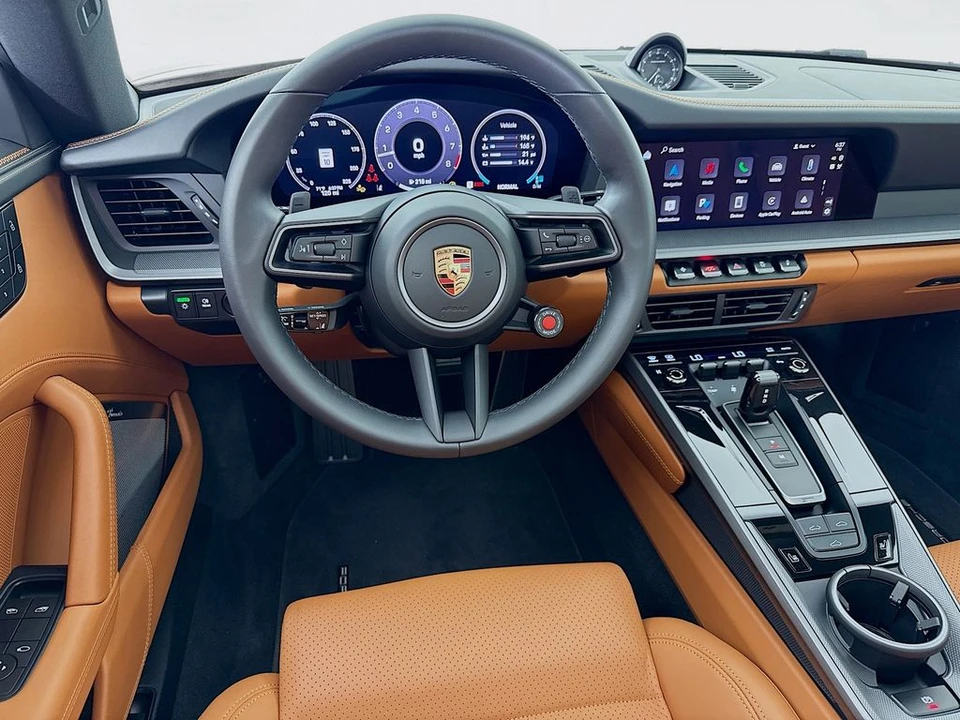 2025 Porsche 992 Carrera S - Image 27 of 31