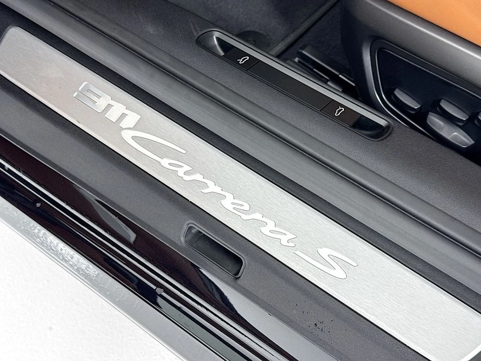 2025 Porsche 992 Carrera S - Image 12 of 31