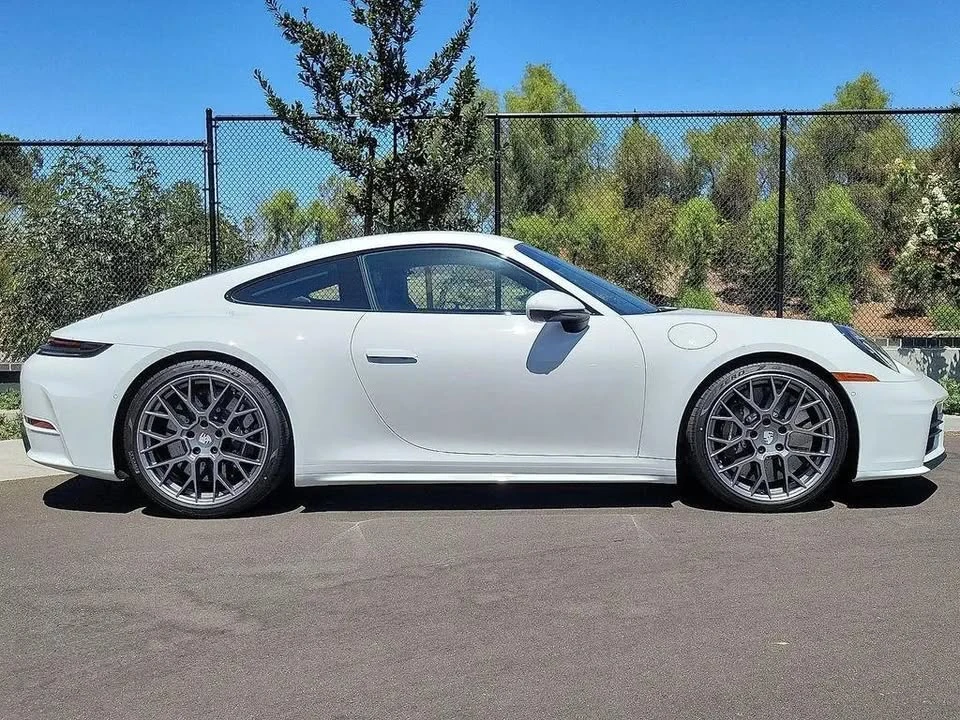 2025 Porsche 992 Carrera S - Image 7 of 19