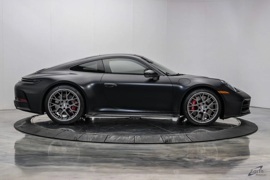 2025 Porsche 992 Carrera S - Image 18 of 31