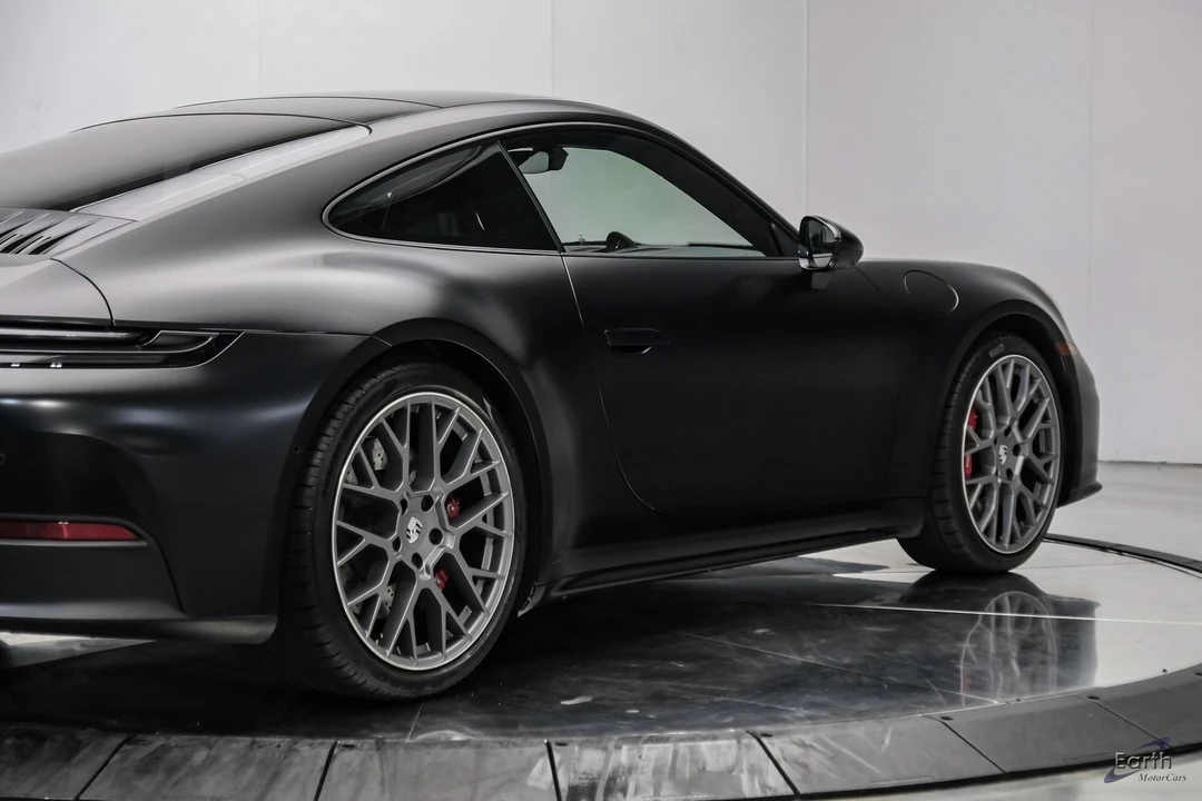 2025 Porsche 992 Carrera S - Image 17 of 31