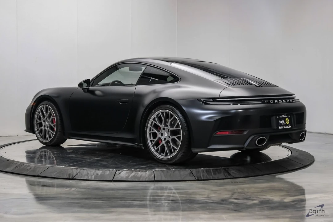 2025 Porsche 992 Carrera S - Image 9 of 31