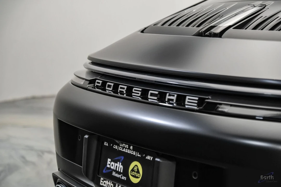 2025 Porsche 992 Carrera S - Image 14 of 31