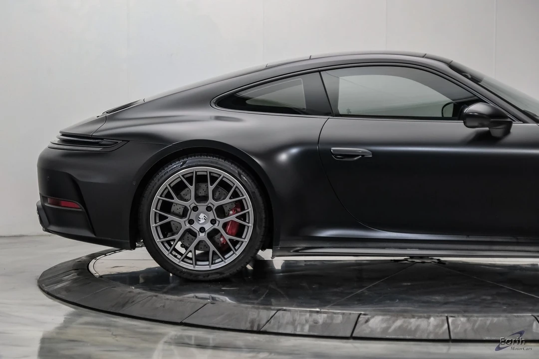 2025 Porsche 992 Carrera S - Image 19 of 31
