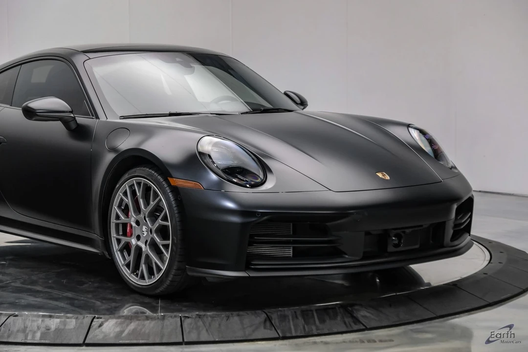 2025 Porsche 992 Carrera S - Image 25 of 31