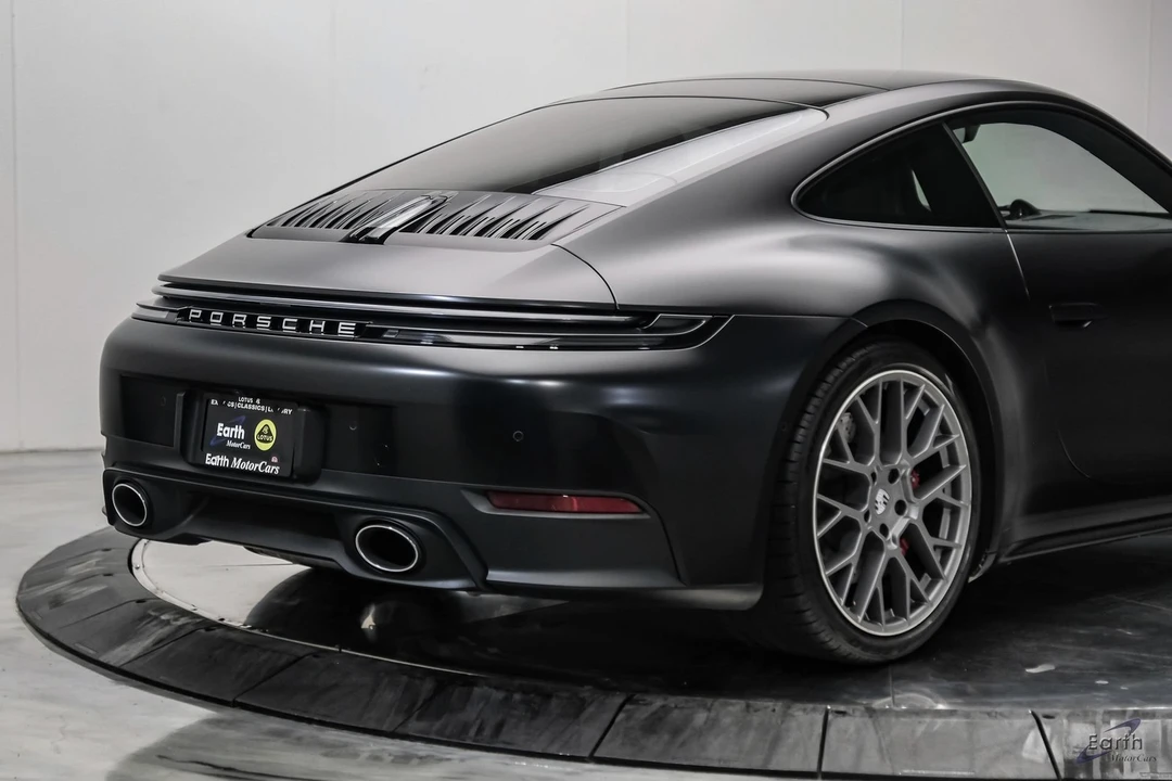 2025 Porsche 992 Carrera S - Image 16 of 31
