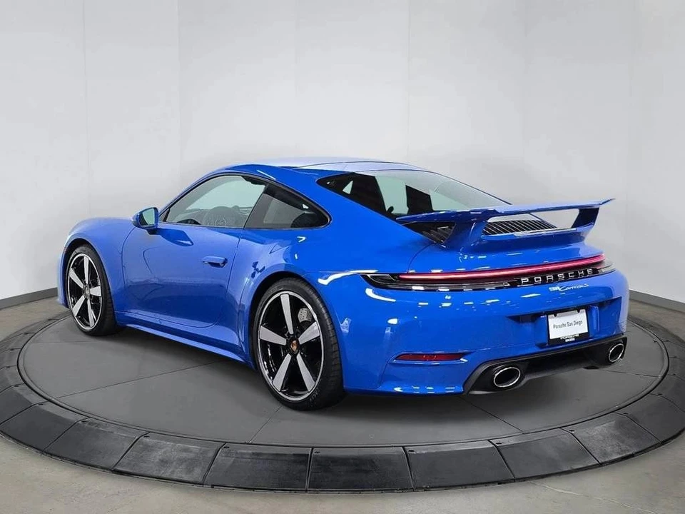 2025 Porsche 992 Carrera S - Image 3 of 5