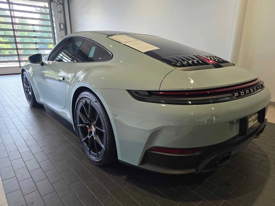 2025 Porsche 992 Carrera S - Image 3 of 4