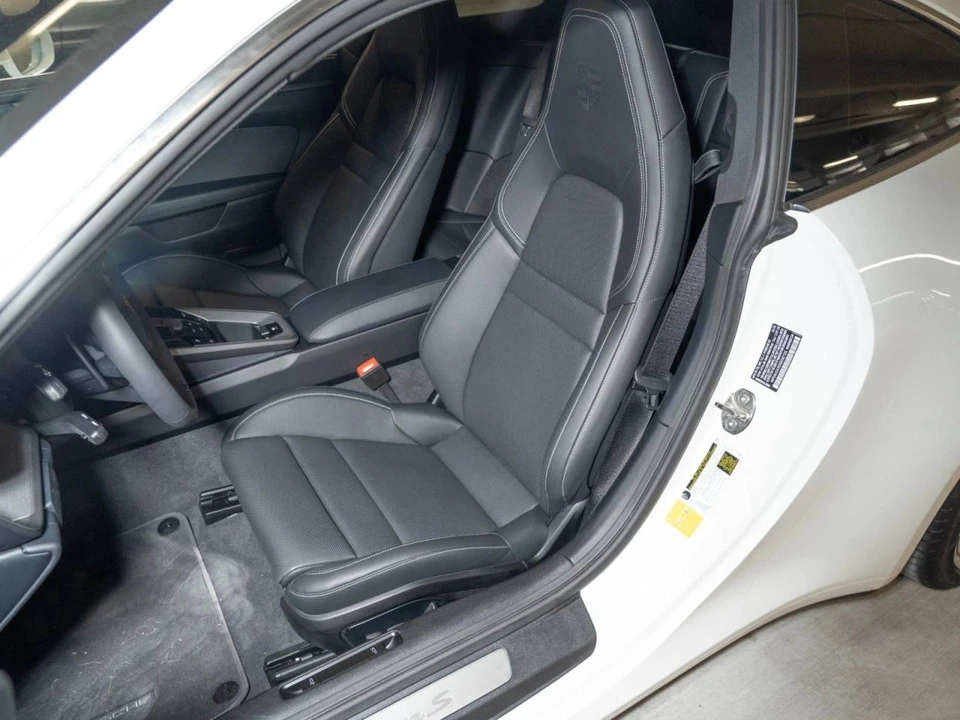 2025 Porsche 992 Carrera S - Image 5 of 5