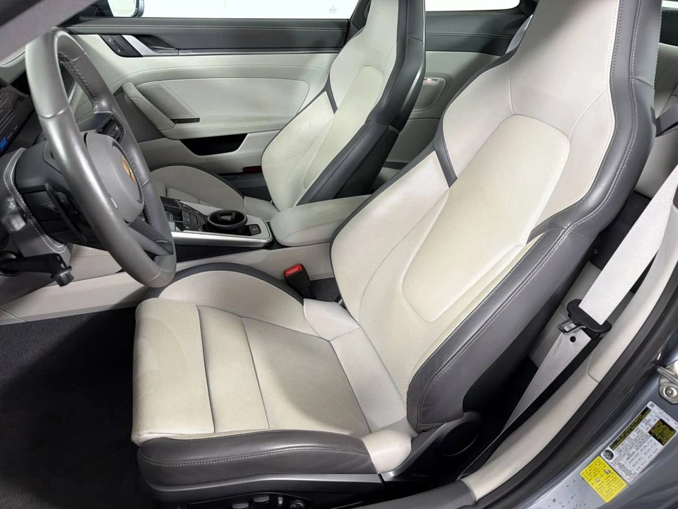 2025 Porsche 992 Carrera S - Image 5 of 5