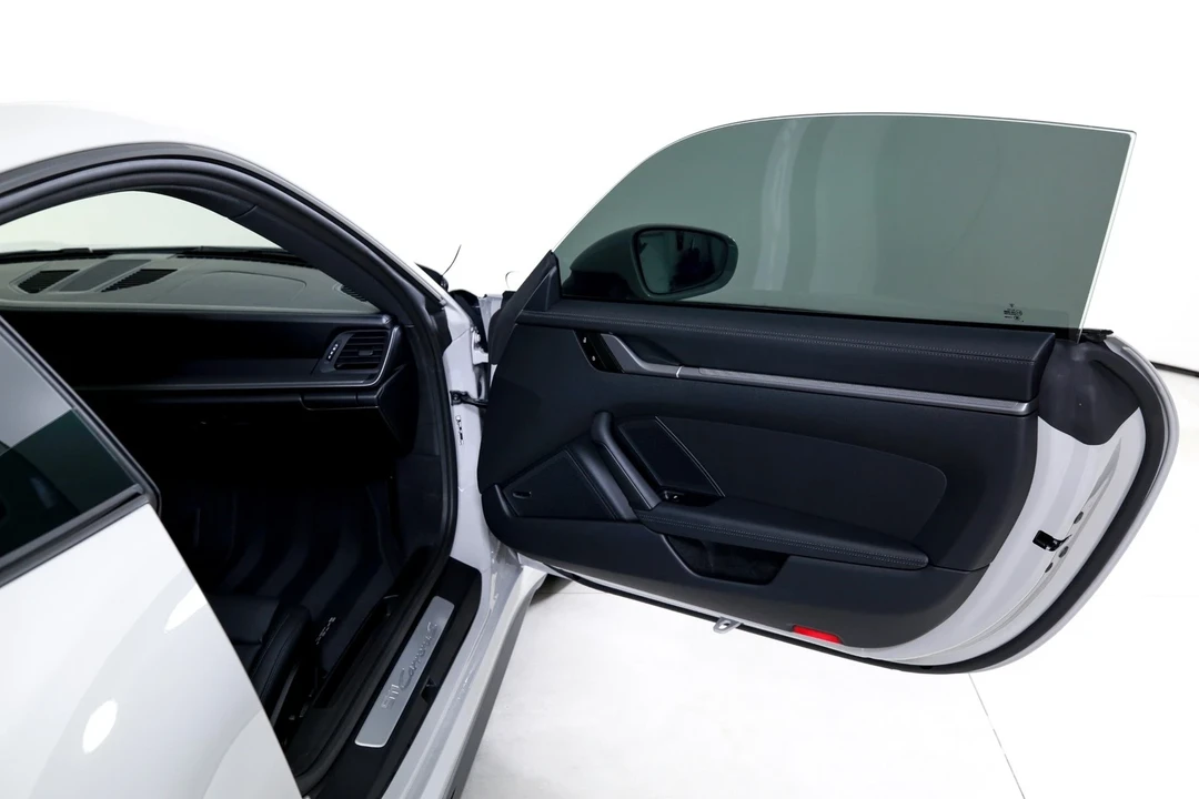 2025 Porsche 992 Carrera S - Image 19 of 21