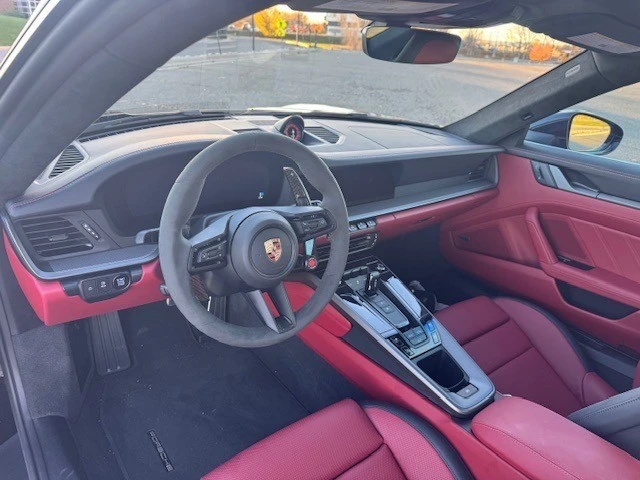 2025 Porsche 992 Carrera S - Image 3 of 7