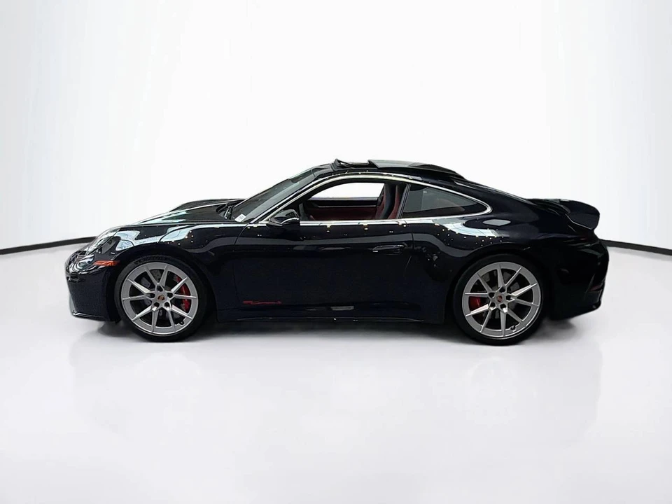 2025 Porsche 992 Carrera S - Image 2 of 5