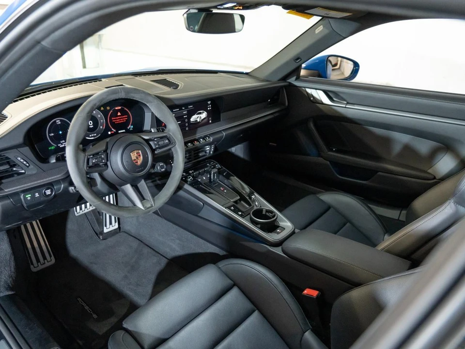 2025 Porsche 992 Carrera S - Image 5 of 26