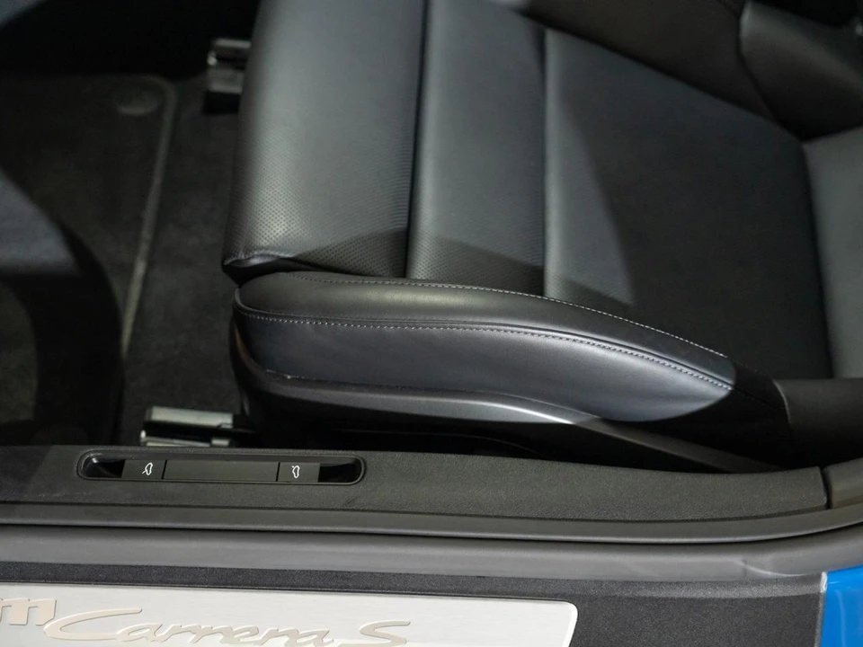 2025 Porsche 992 Carrera S - Image 14 of 26