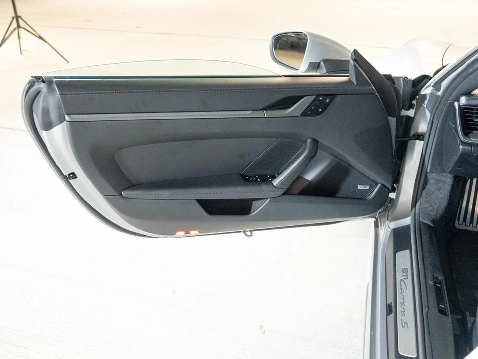 2025 Porsche 992 Carrera S - Image 18 of 27