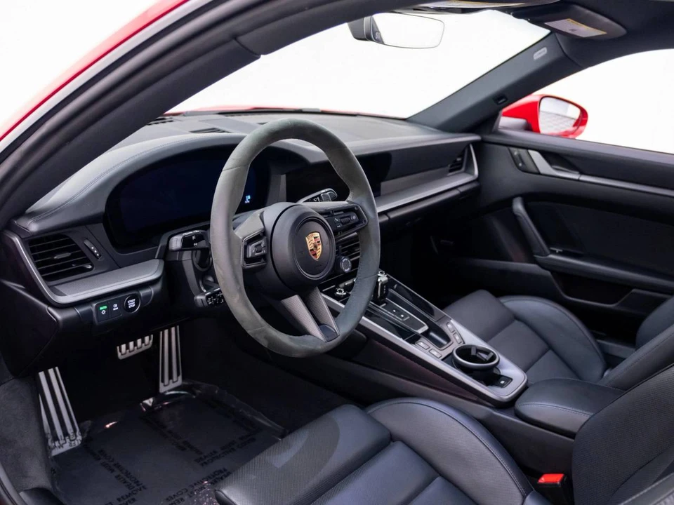 2025 Porsche 992 Carrera S - Image 4 of 4
