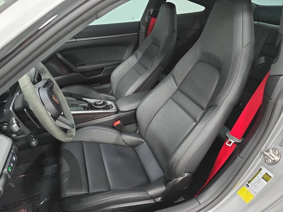 2025 Porsche 992 Carrera S - Image 5 of 5
