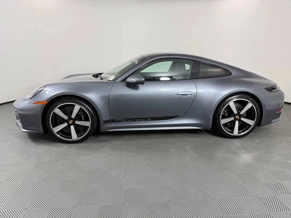 2025 Porsche 992 Carrera S - Image 2 of 5
