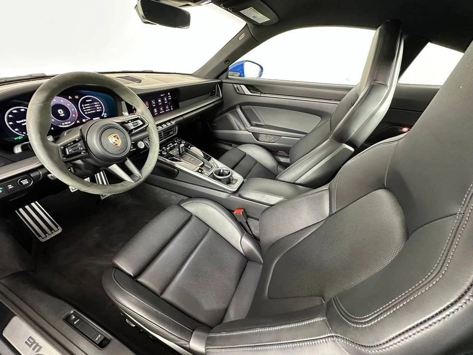 2025 Porsche 992 Carrera S - Image 4 of 5