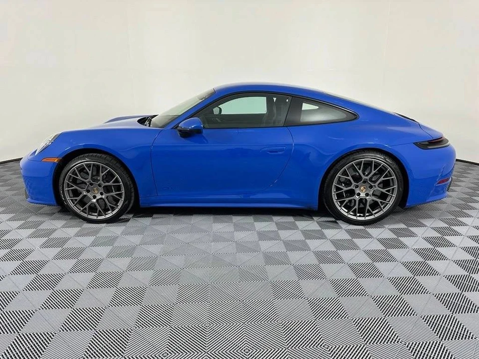 2025 Porsche 992 Carrera S - Image 2 of 5