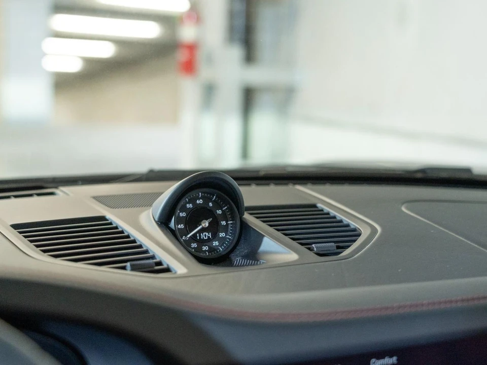 2025 Porsche 992 Carrera S - Image 20 of 27