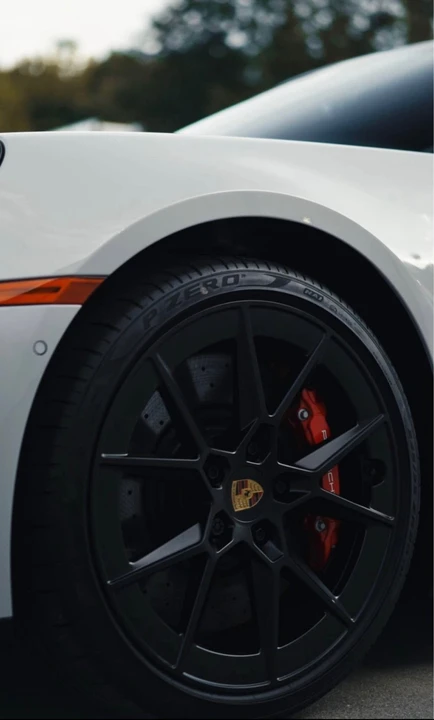 2025 Porsche 992 Carrera S - Image 9 of 11