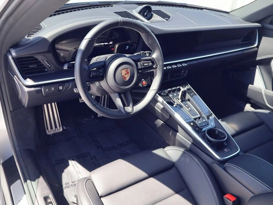 2025 Porsche 992 Carrera S - Image 4 of 4
