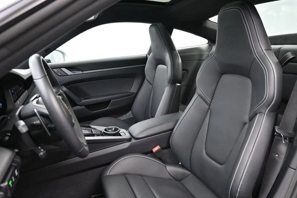 2025 Porsche 992 Carrera S - Image 5 of 5