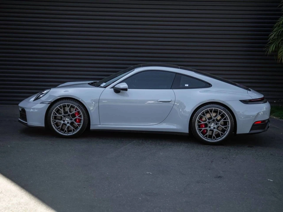2025 Porsche 992 Carrera S - Image 2 of 5