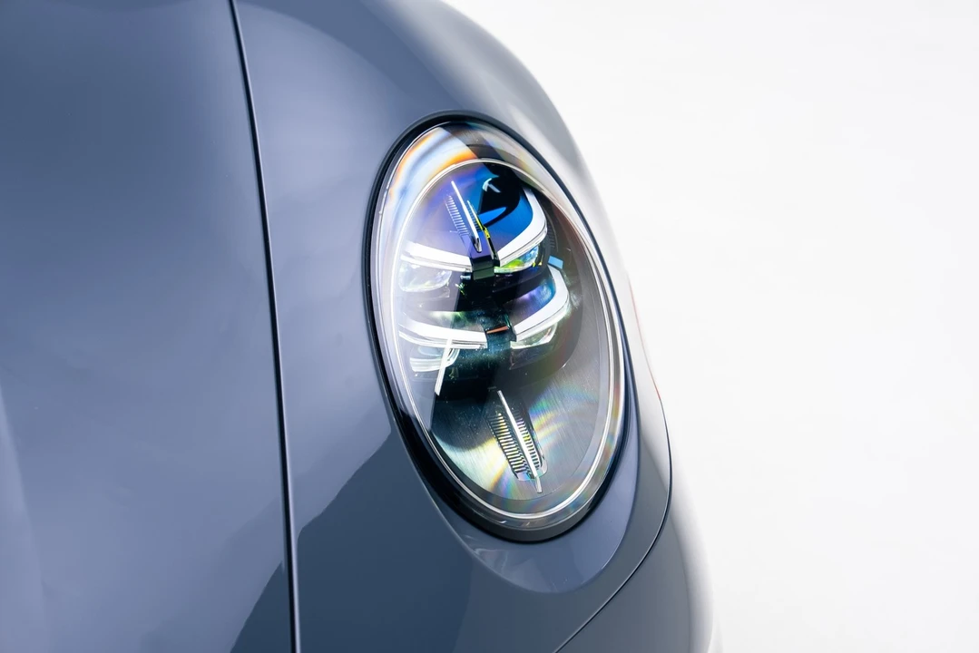 2025 Porsche 992 Carrera S - Image 10 of 21