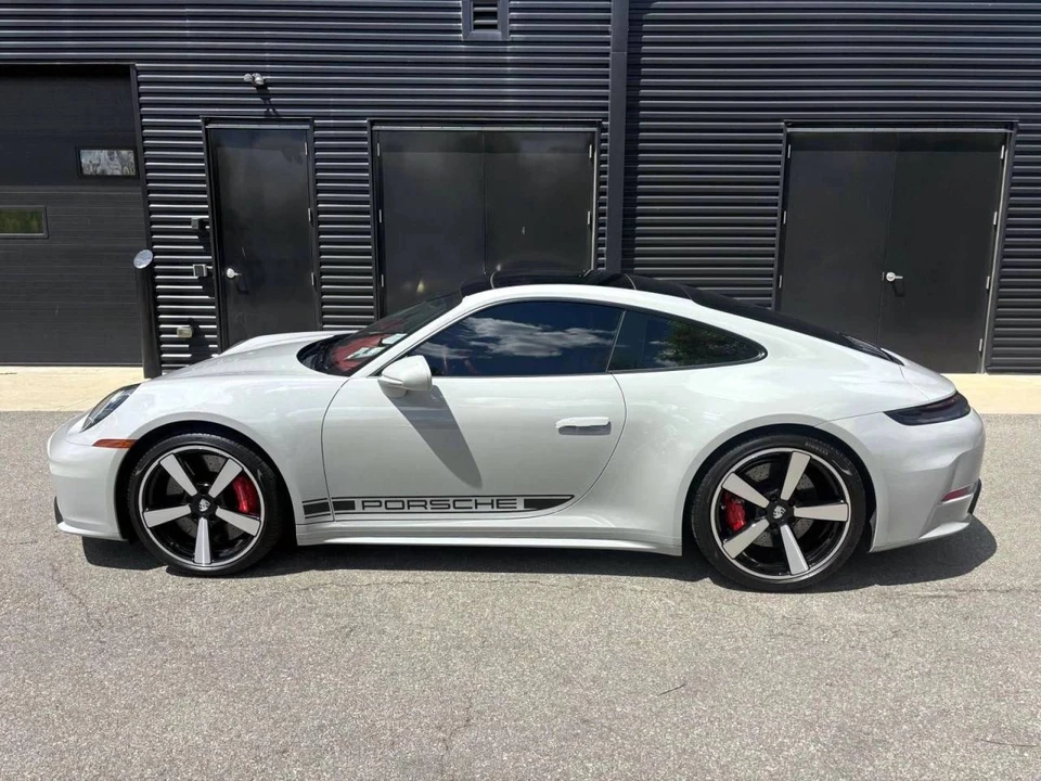 2025 Porsche 992 Carrera S - Image 2 of 5
