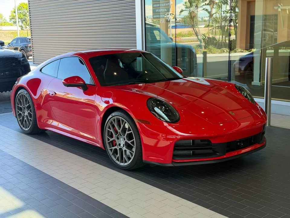 2025 Porsche 992 Carrera S - Image 4 of 4