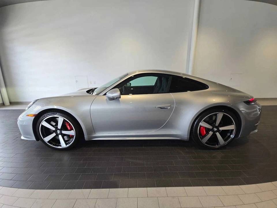 2025 Porsche 992 Carrera S - Image 2 of 5