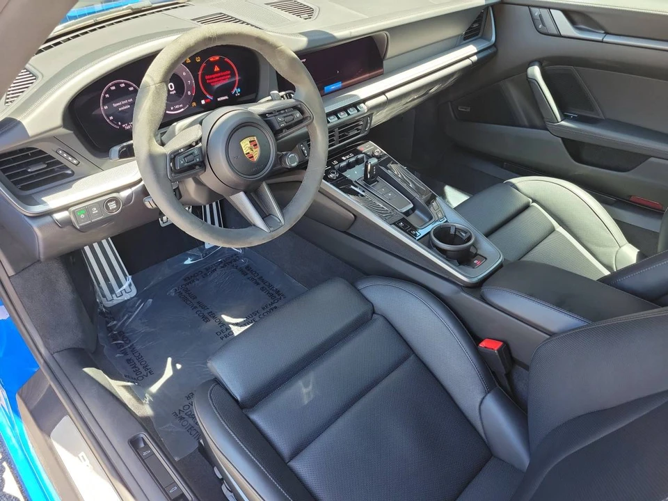 2025 Porsche 992 Carrera S - Image 4 of 5