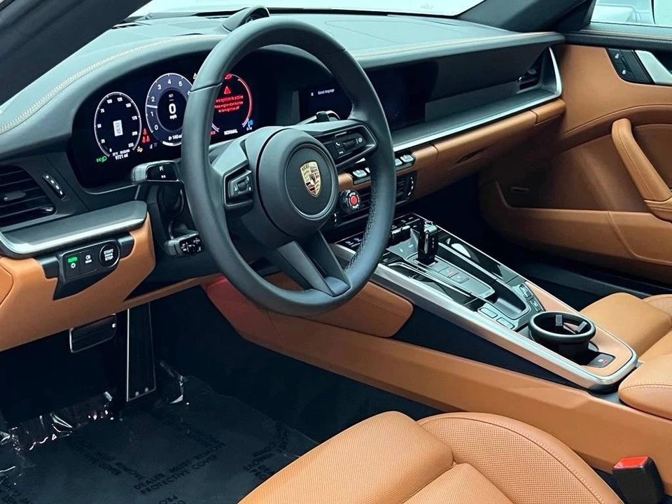 2025 Porsche 992 Carrera S - Image 4 of 4