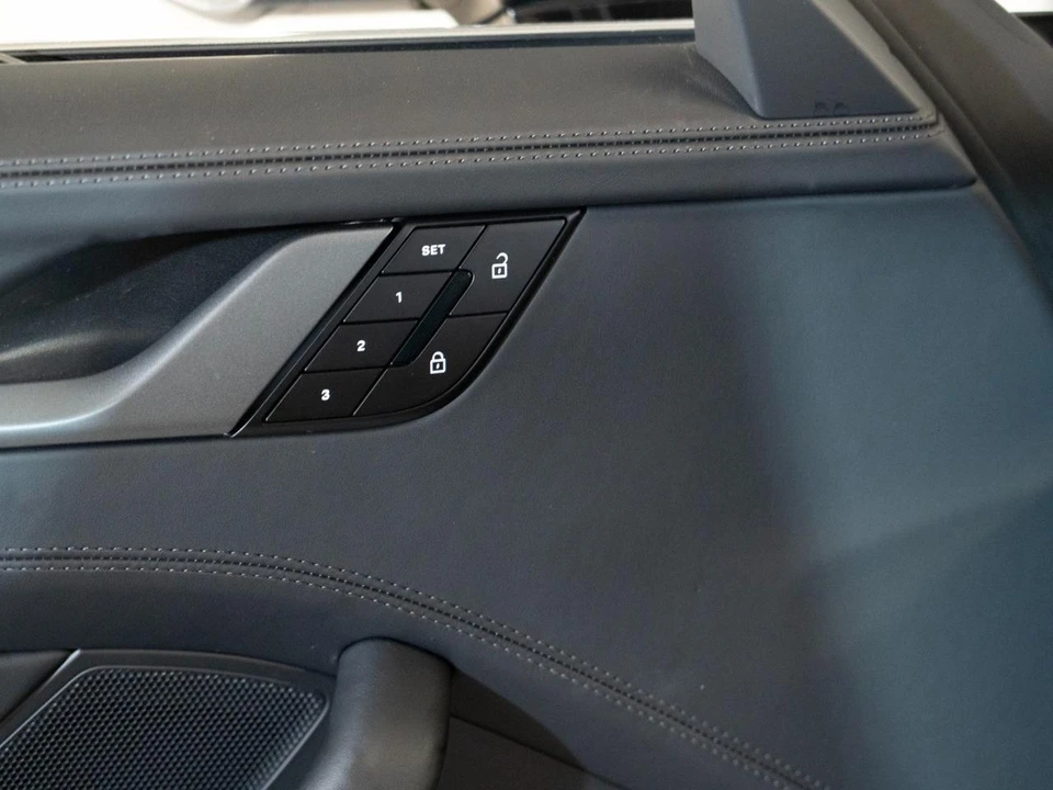 2025 Porsche 992 Carrera S - Image 17 of 27