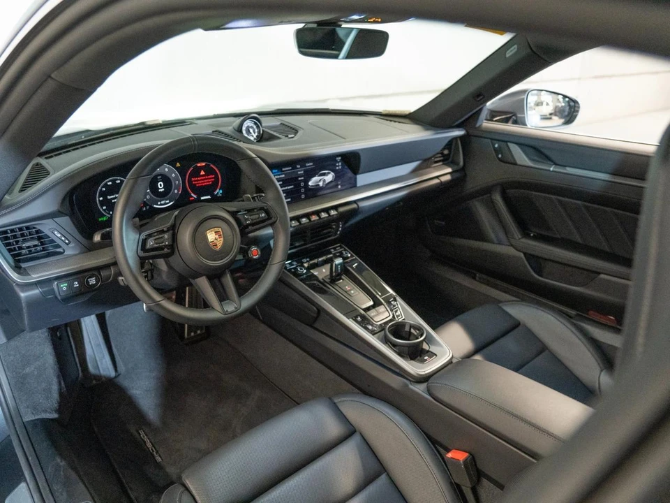2025 Porsche 992 Carrera S - Image 4 of 27