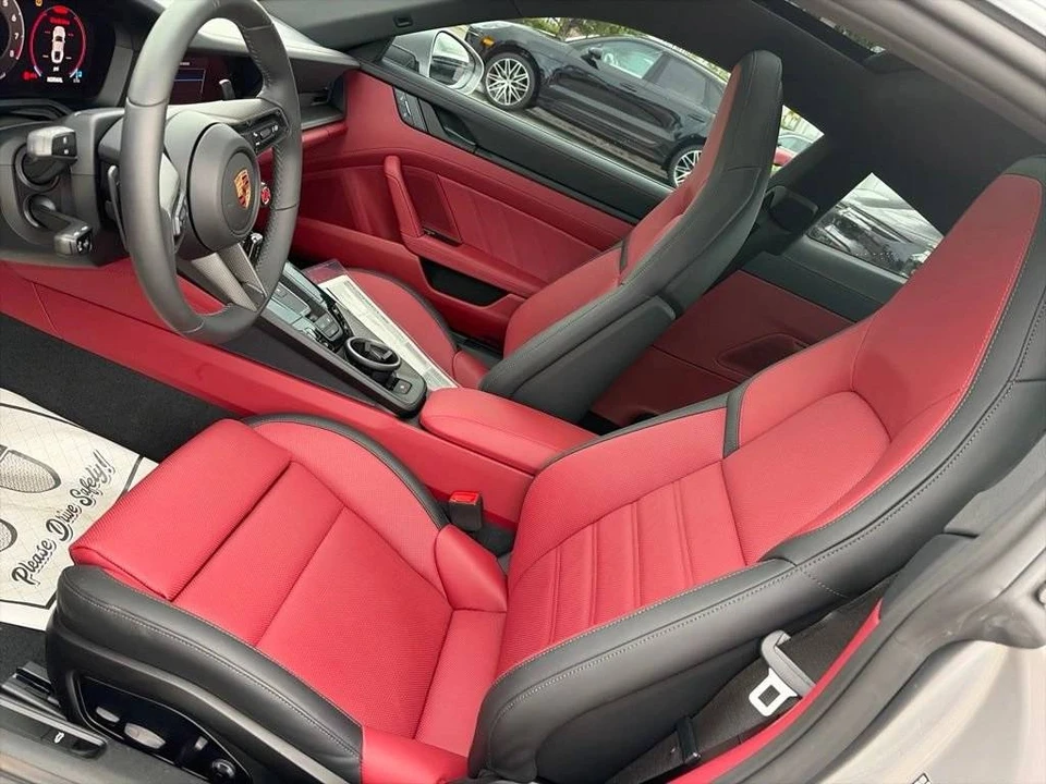 2025 Porsche 992 Carrera S - Image 4 of 4