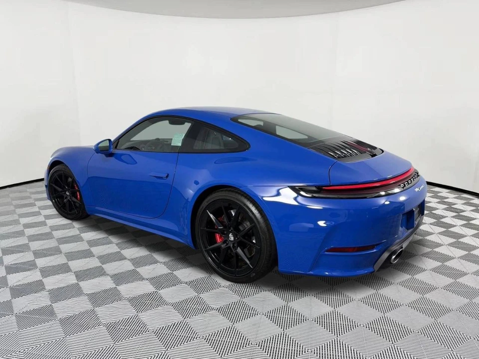 2025 Porsche 992 Carrera S - Image 3 of 5